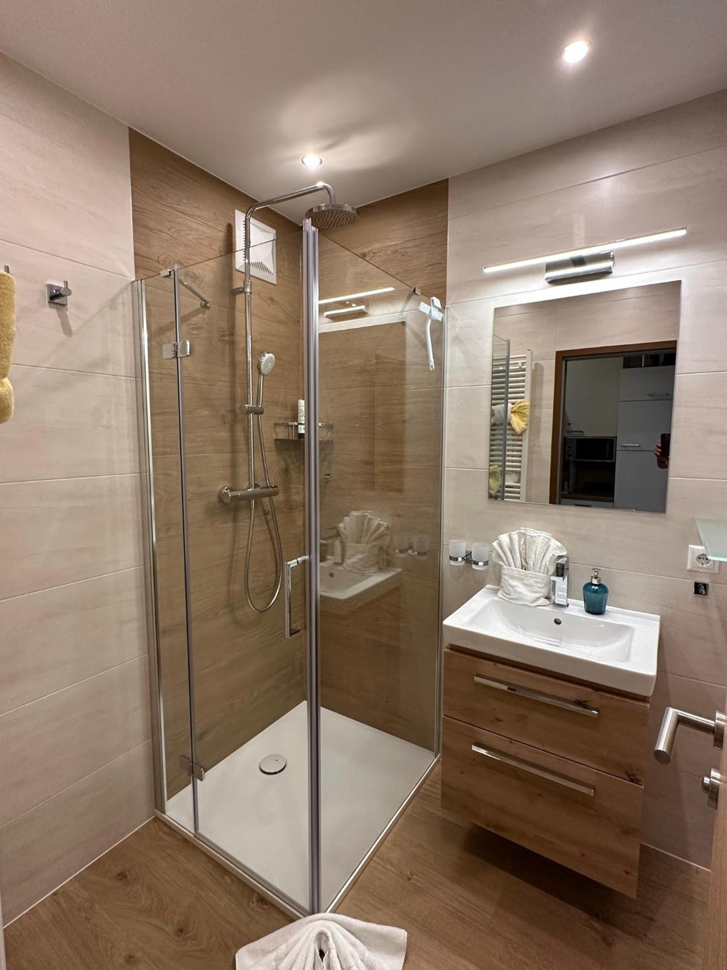 Ferienwohnung Kogelblick Gosau Szoba fotó